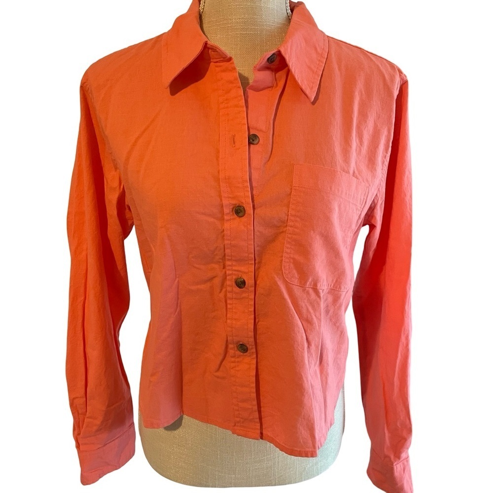 Universal Thread Cropped Fit Button Down